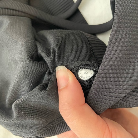Lululemon Ribbed Energy Bra Black 8 - Picture 5 of 6